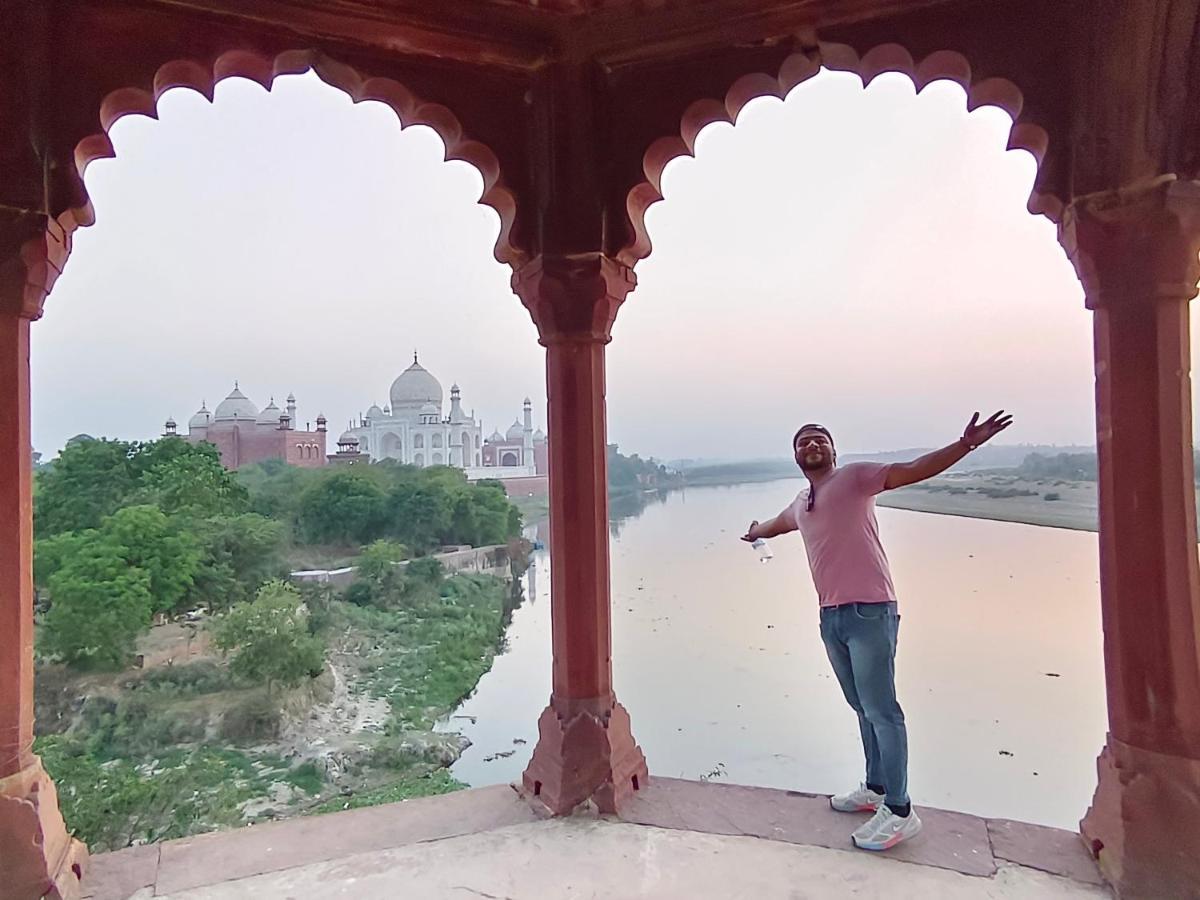 Hotel India Inn Walking Distance From Taj Mahal-- Rooftop Taj Mahal View Agra  Eksteriør billede