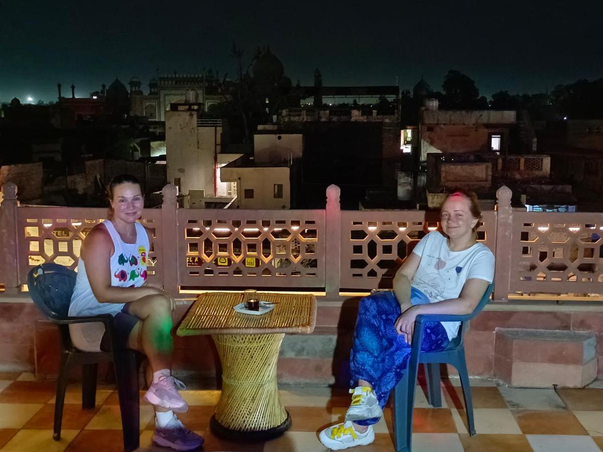 Hotel India Inn Walking Distance From Taj Mahal-- Rooftop Taj Mahal View Agra  Eksteriør billede