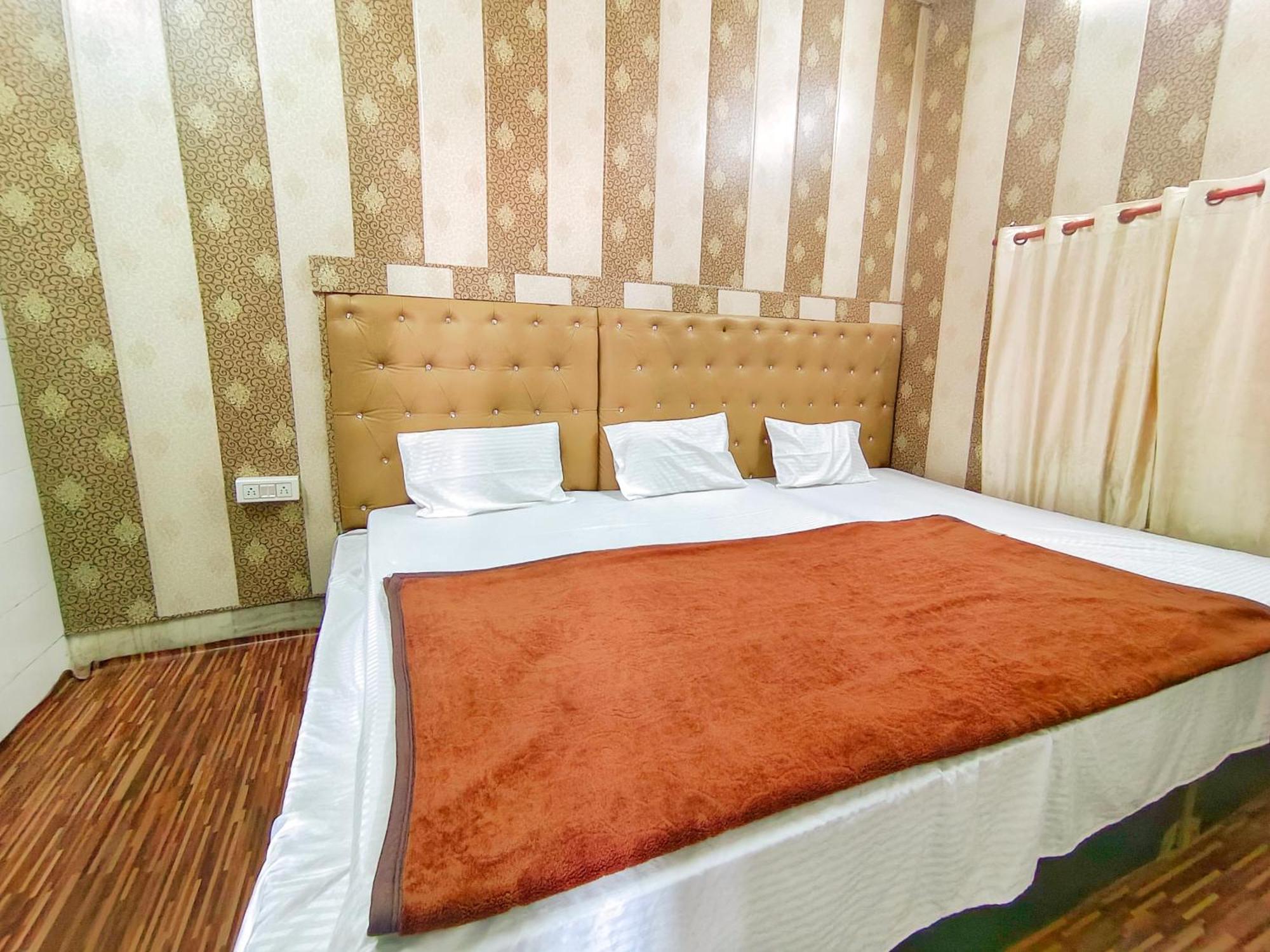 Hotel India Inn Walking Distance From Taj Mahal-- Rooftop Taj Mahal View Agra  Eksteriør billede