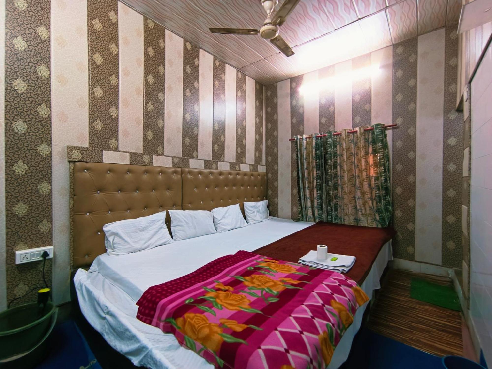 Hotel India Inn Walking Distance From Taj Mahal-- Rooftop Taj Mahal View Agra  Eksteriør billede